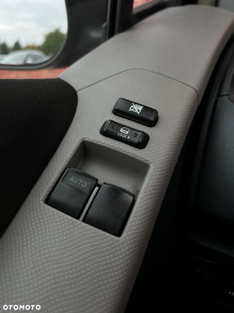 Toyota Yaris - 28