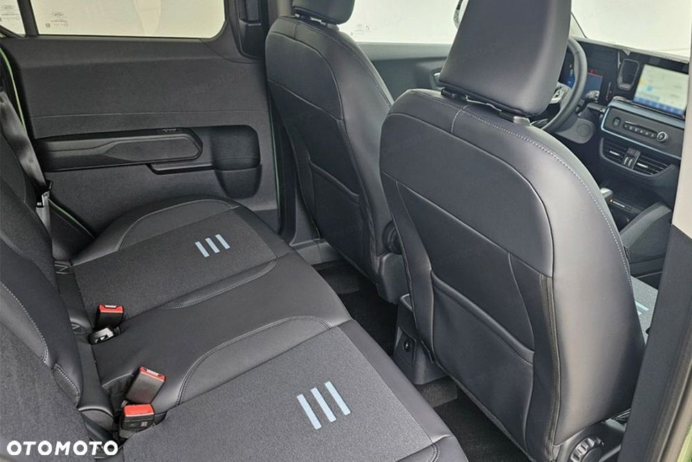 Ford Tourneo Courier - 11