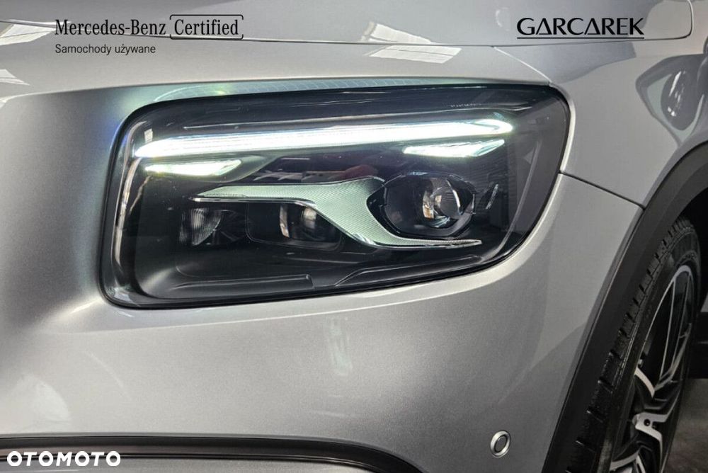 Mercedes-Benz GLB - 10