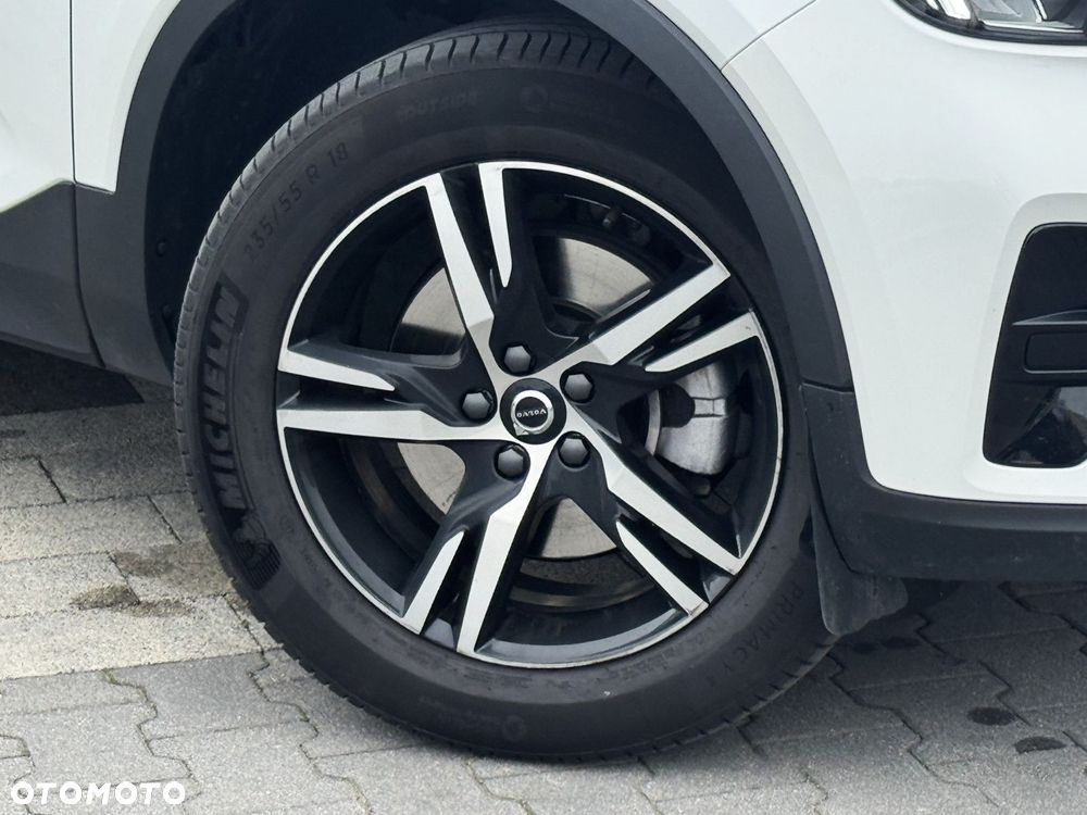 Volvo XC 40 - 4