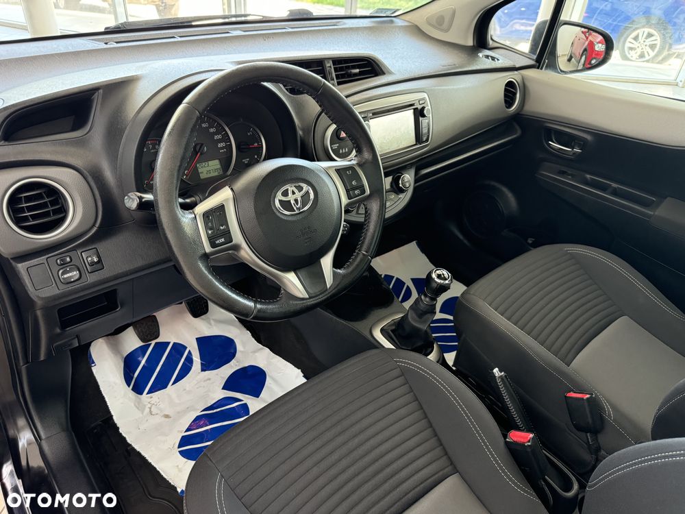 Toyota Yaris 1.33 Prestige - 13