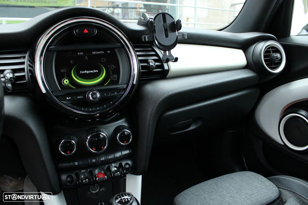 MINI 5 Portas Cooper D - 26