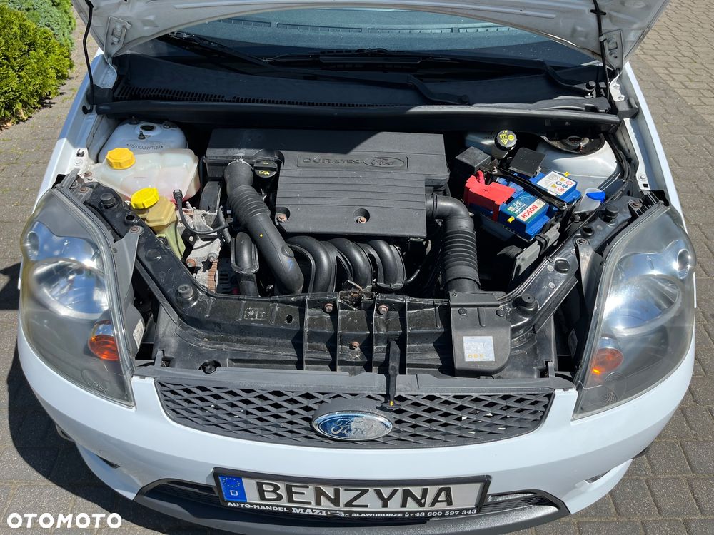 Ford Fiesta 1.4 Ambiente - 22