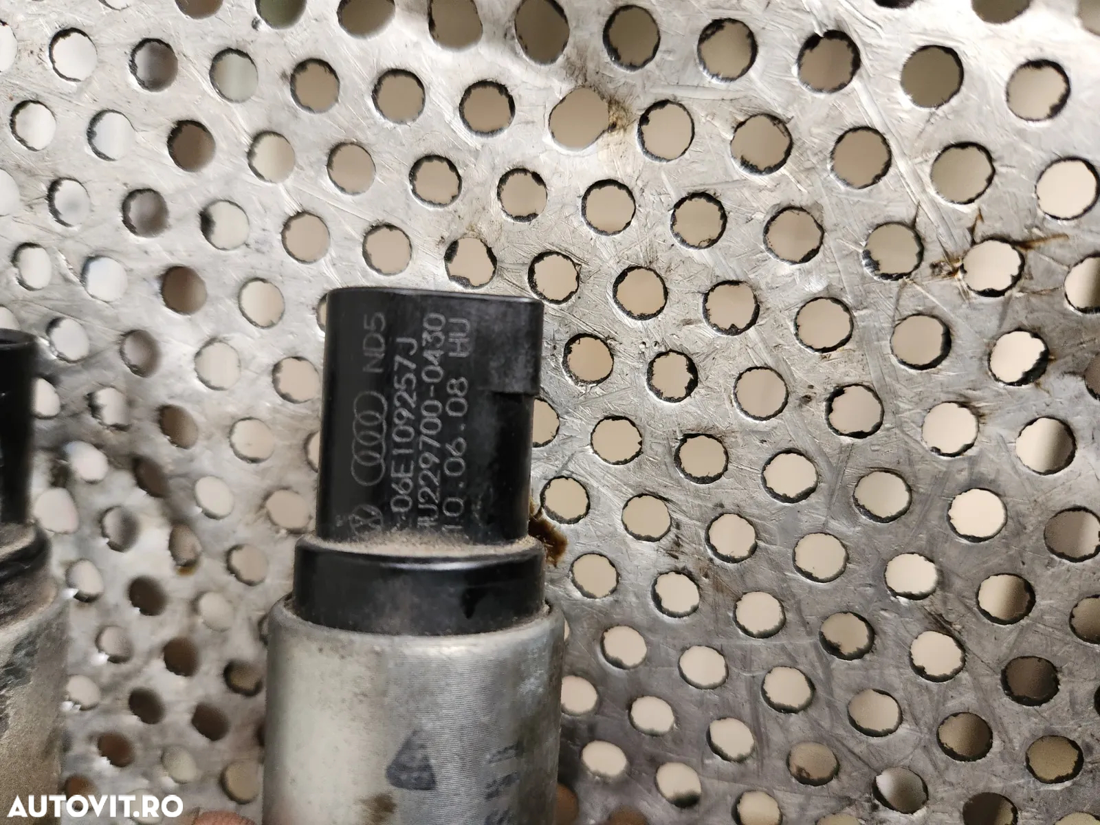 Valva Senzor Vanos Supapa Solenoid Audi A5 S5 RS5 A6 RS6 A4 RS4 Q7 A8 Vw Touareg 4.2 FSI Motor CAU - 6