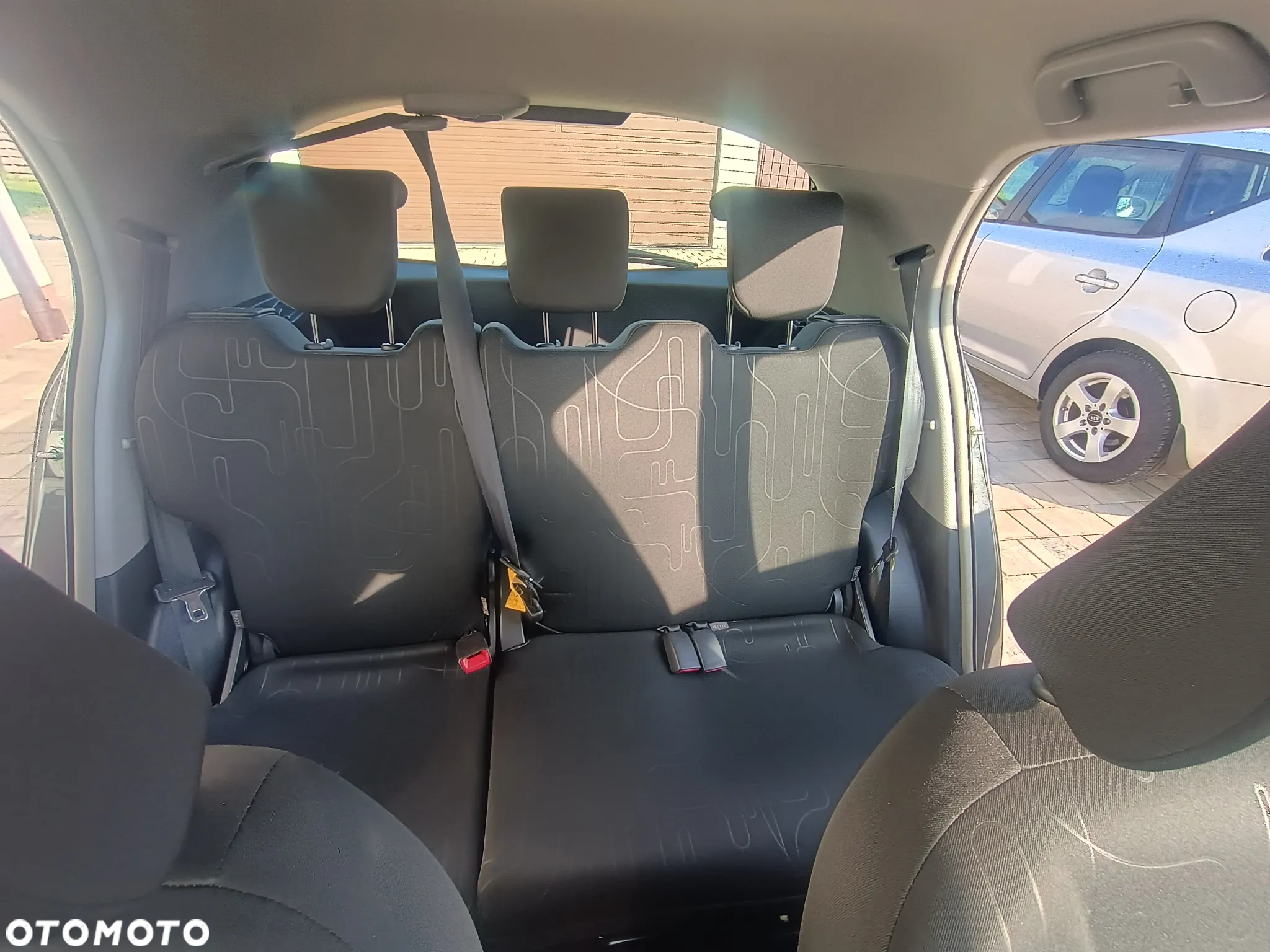 Toyota Yaris 1.33 VVT-i Cool - 22