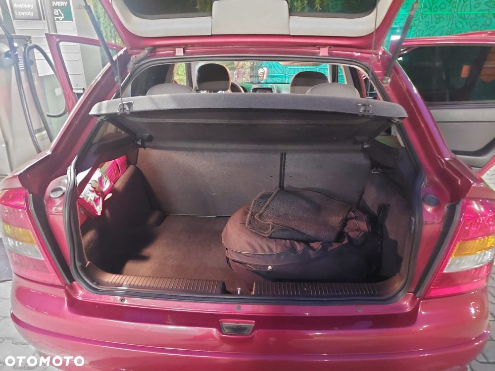Opel Astra - 4