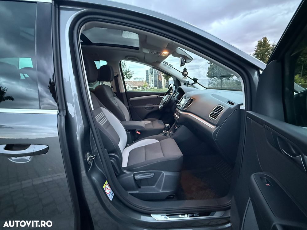 Volkswagen Sharan - 34