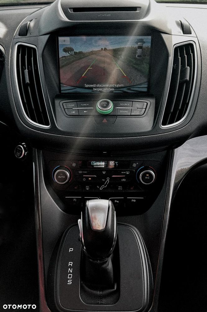 Ford Grand C-MAX - 26