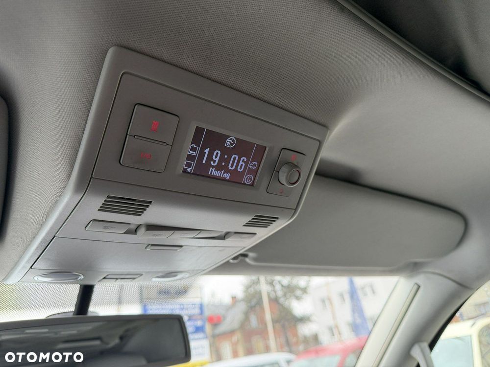 Volkswagen California - 12