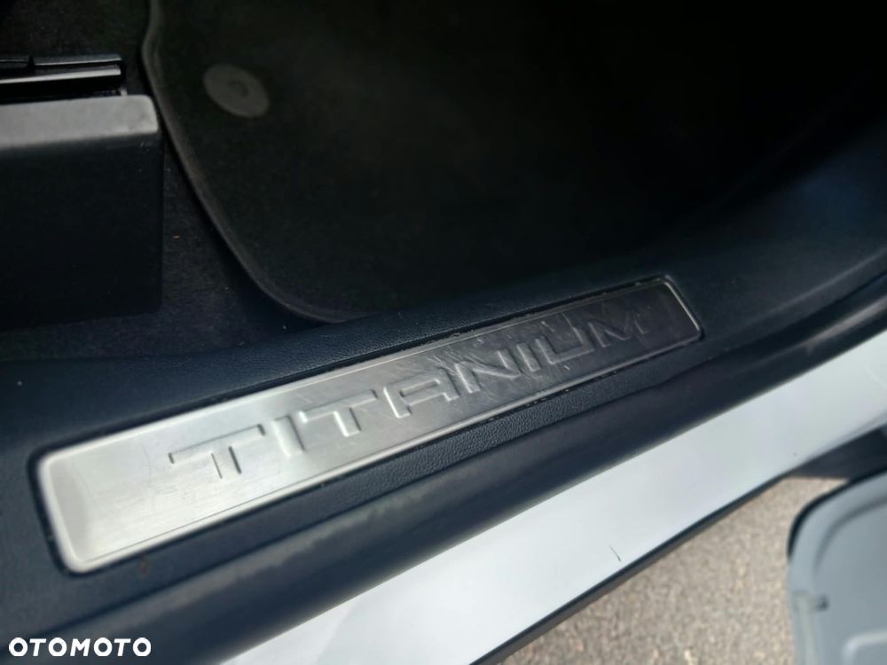 Ford Kuga 2.5P PHEV FWD Titanium - 36
