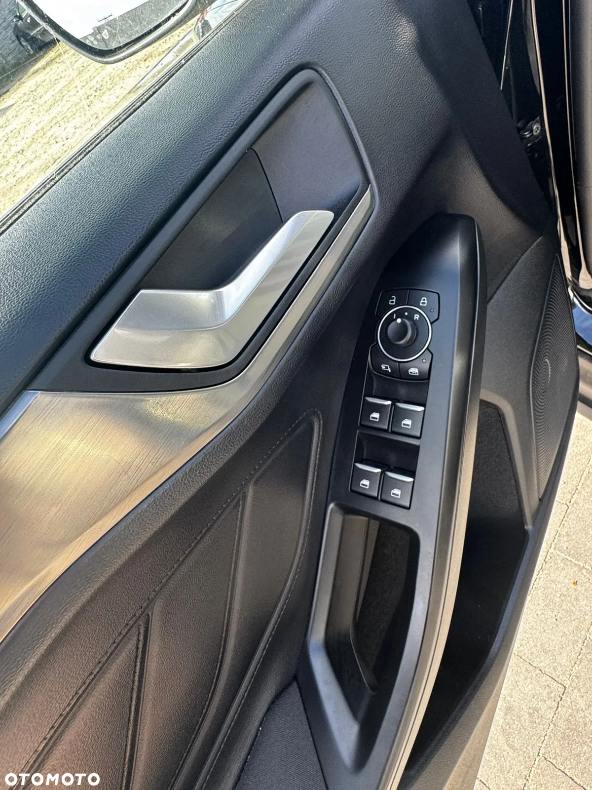 Ford Focus Turnier 1.0 EcoBoost Start-Stopp-System TITANIUM - 9