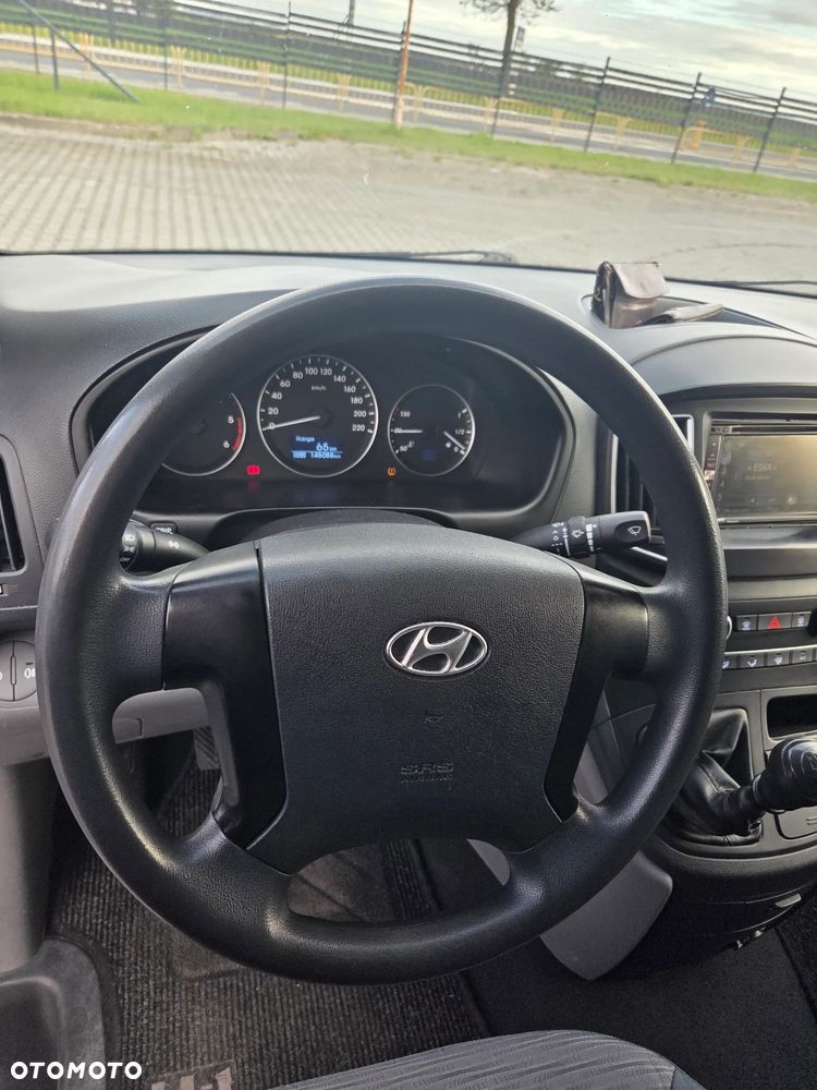 Hyundai H-1 Starex - 19