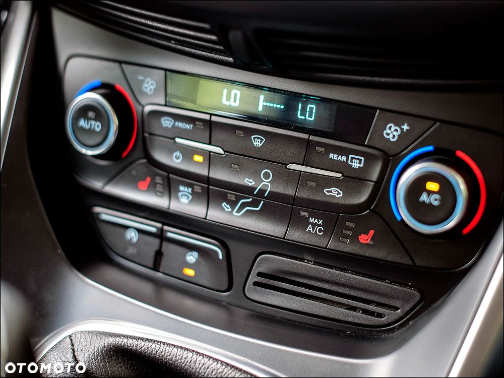 Ford Kuga - 29