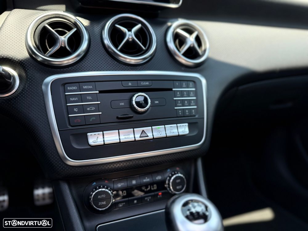 Mercedes-Benz A 180 d AMG Line - 13