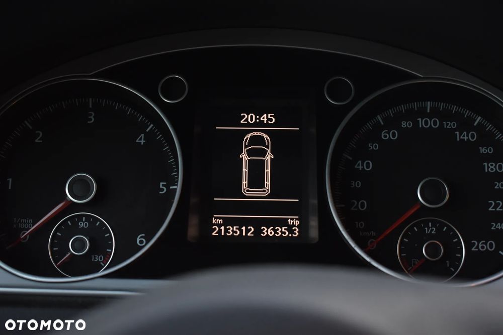 Volkswagen Passat 2.0 TDI BlueMotion Technology Exclusive - 21
