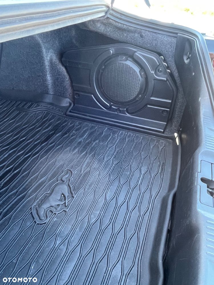 Ford Mustang 5.0 V8 GT - 16