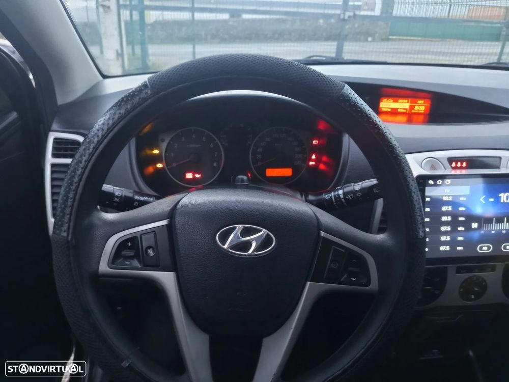 Hyundai i20 1.2 Comfort ESP - 13