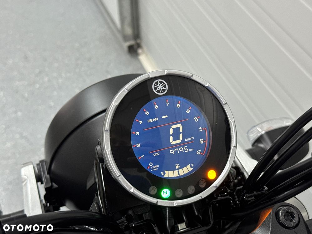 Yamaha XSR - 21