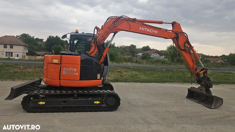 Hitachi Zaxis 85 USB - 7