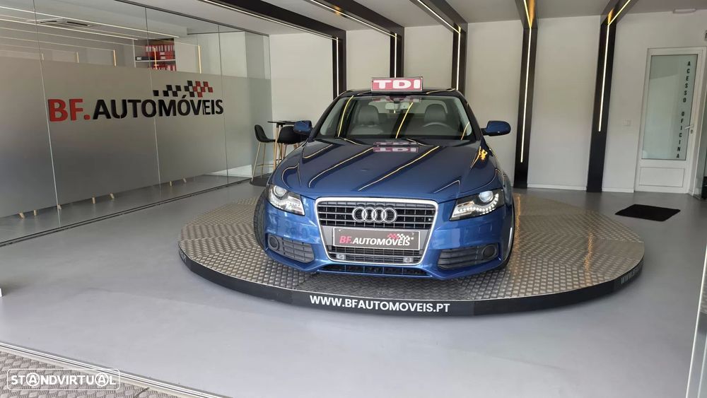 Audi A4 2.0 TDI multitronic - 12