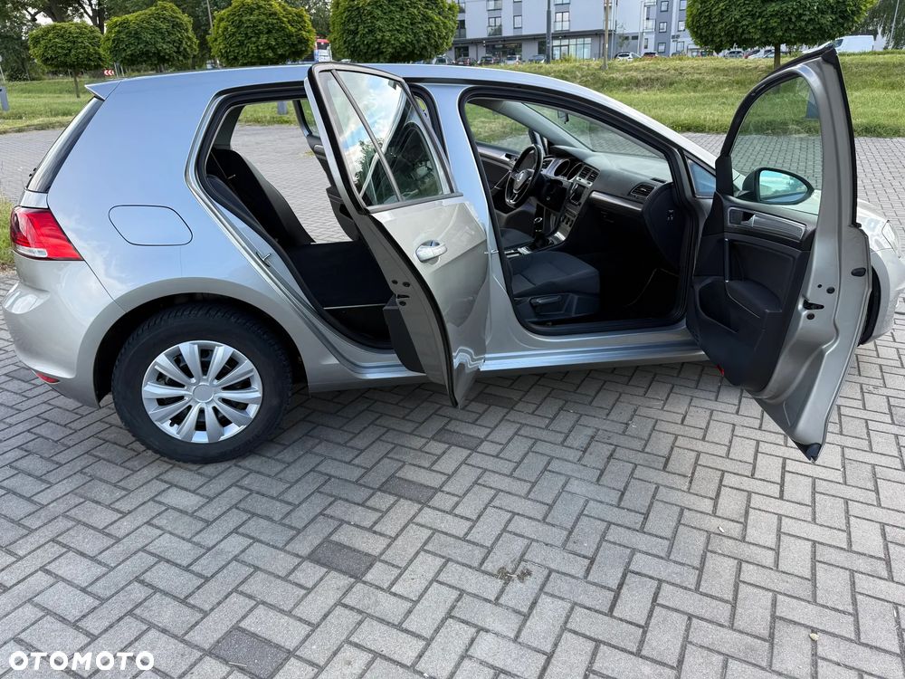 Volkswagen Golf - 3