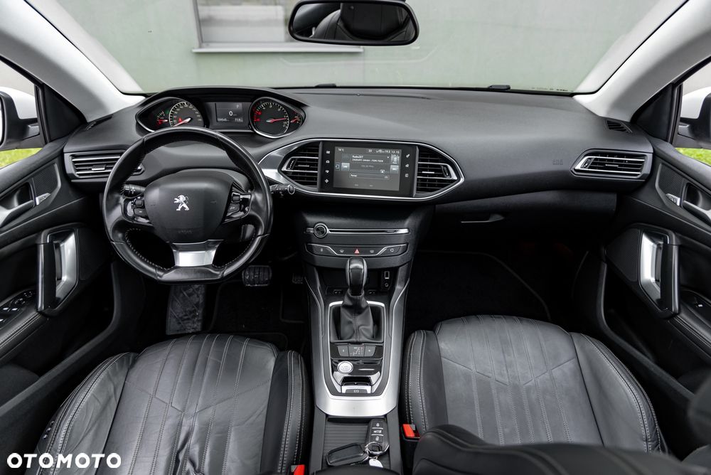 Peugeot 308 BlueHDi 150 EAT6 Stop & Start Allure - 25