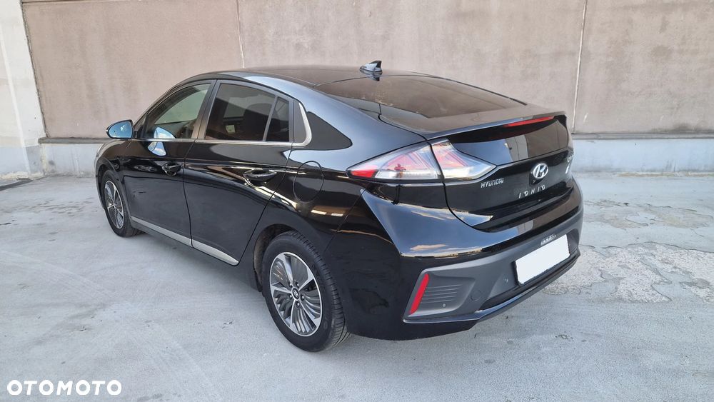 Hyundai IONIQ hybrid Platinum - 6