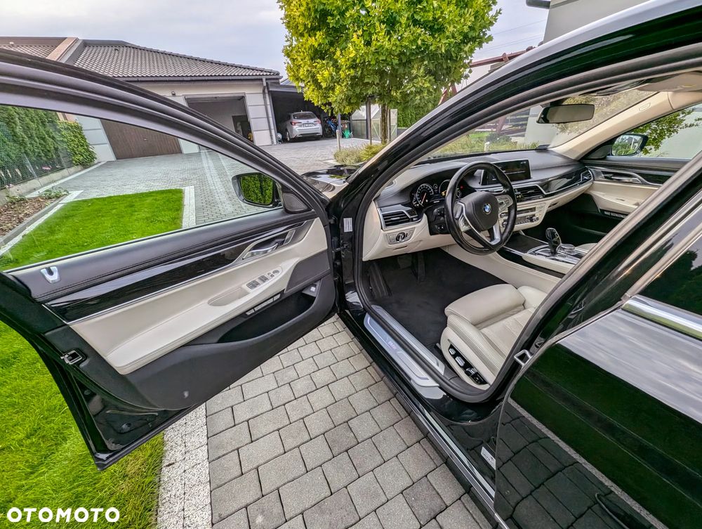 BMW Seria 7 740d xDrive - 8