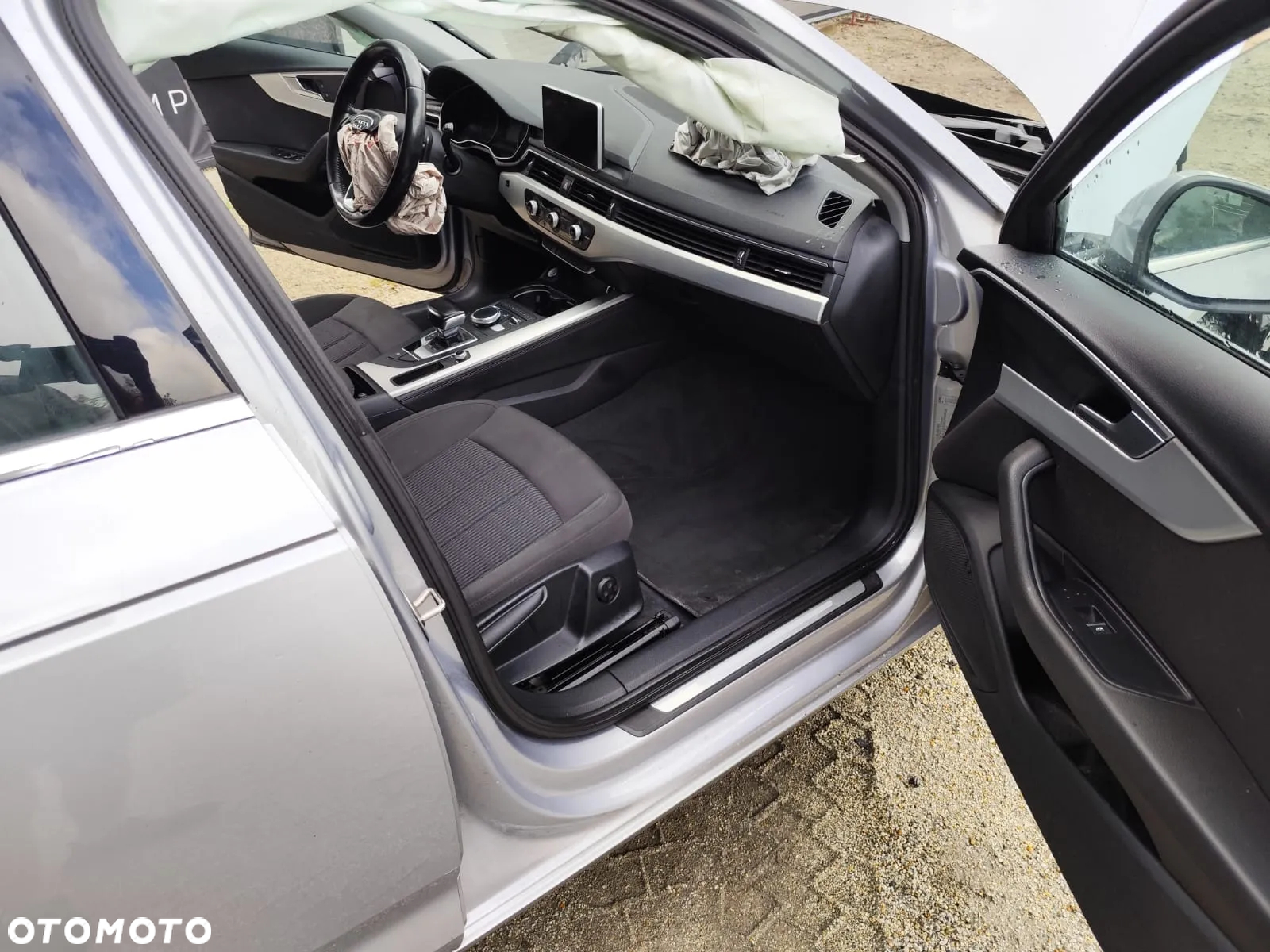Audi A4 2.0 TDI Design S tronic - 22