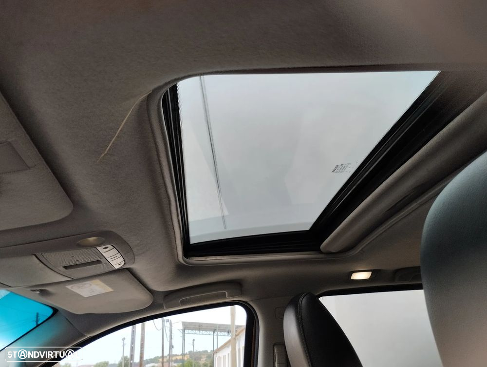 Nissan Navara 2.3 dCi CD 4WD N-Connecta AT - 8