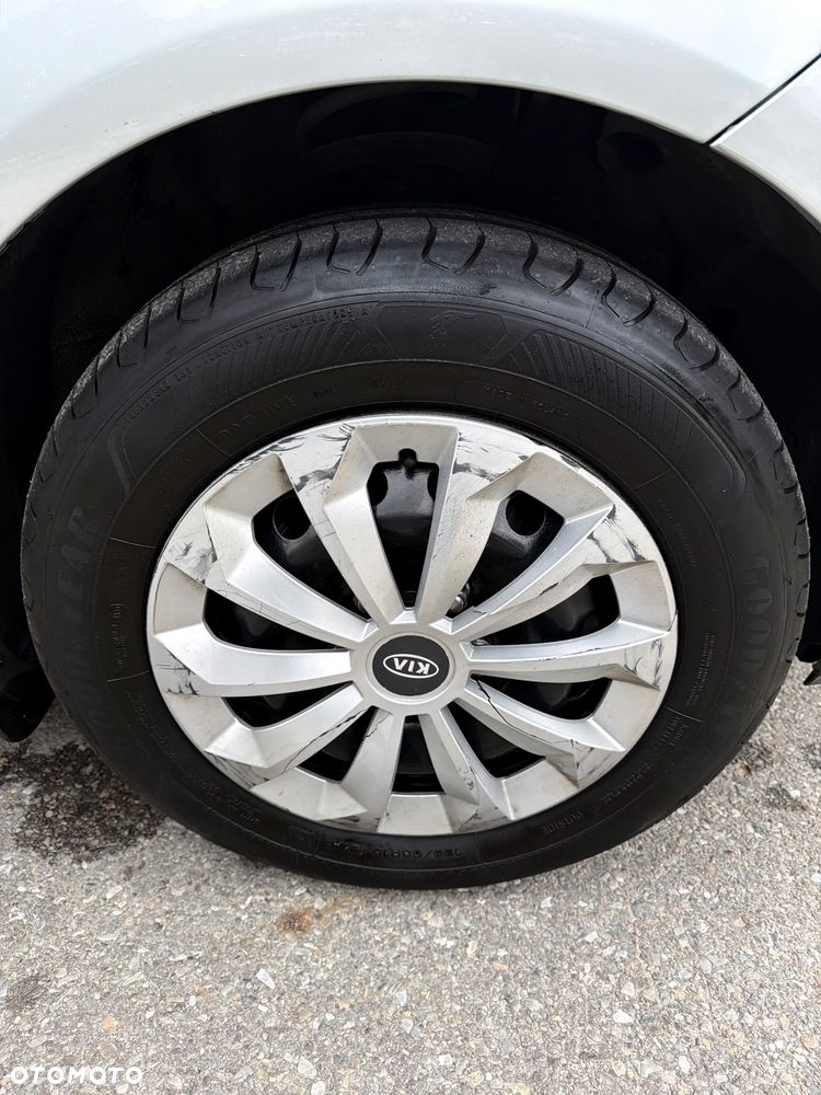 Kia Venga 1.4 L - 21