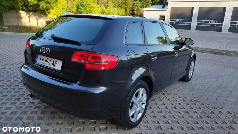 Audi A3 Sportback 1.6 Attraction - 23