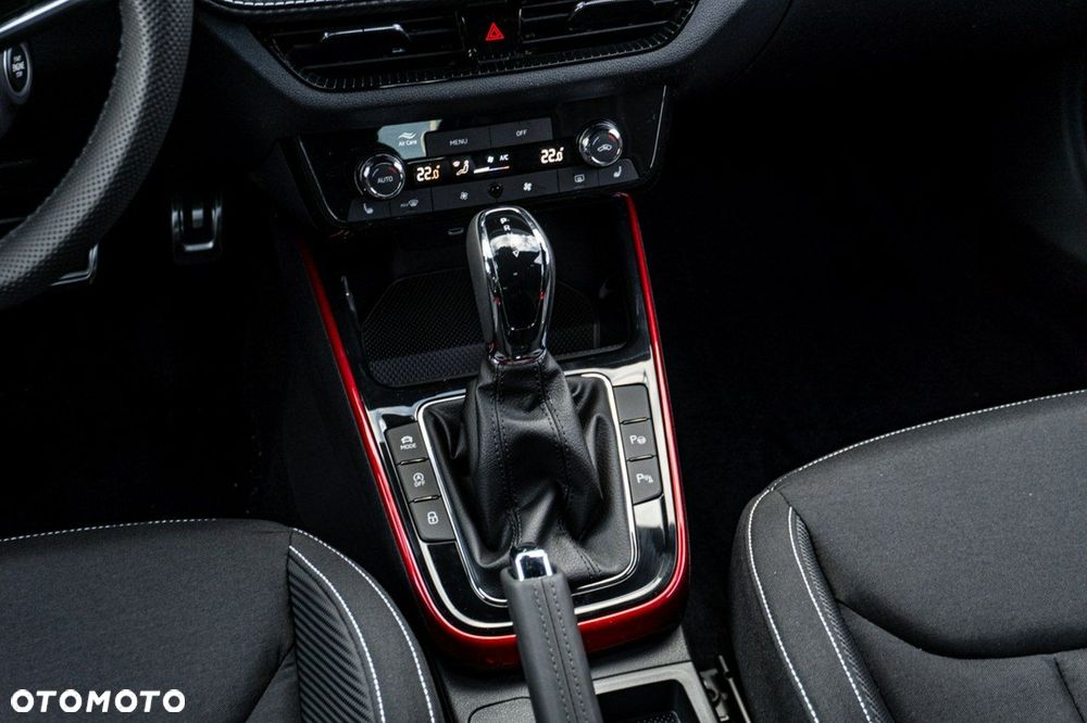 Skoda Fabia 1.0 TSI Monte Carlo DSG - 26