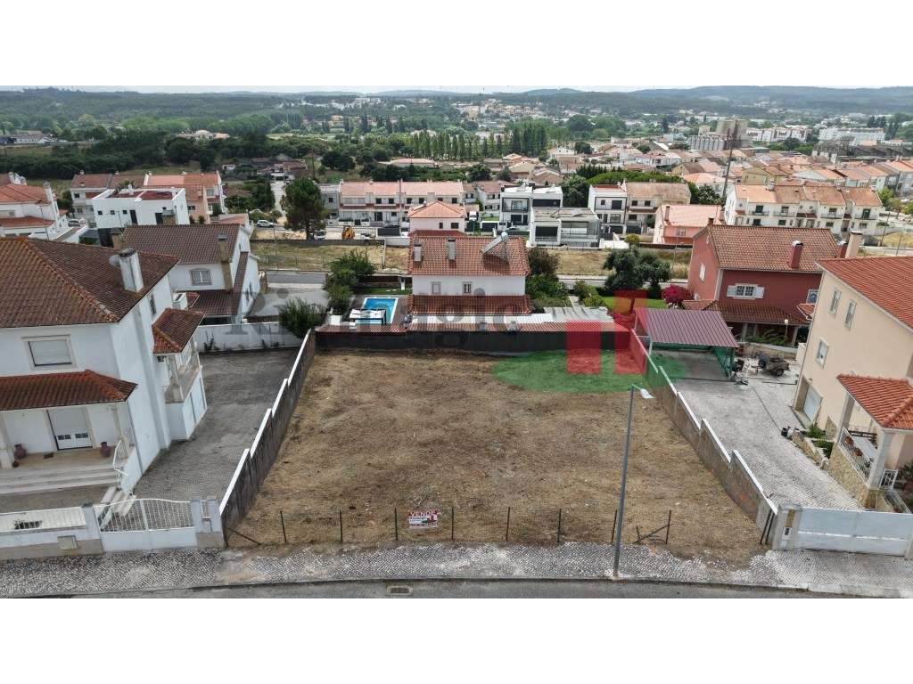 Lote Urbano Rio Maior***RIOMAGIC*** - Grande imagem: 2/14
