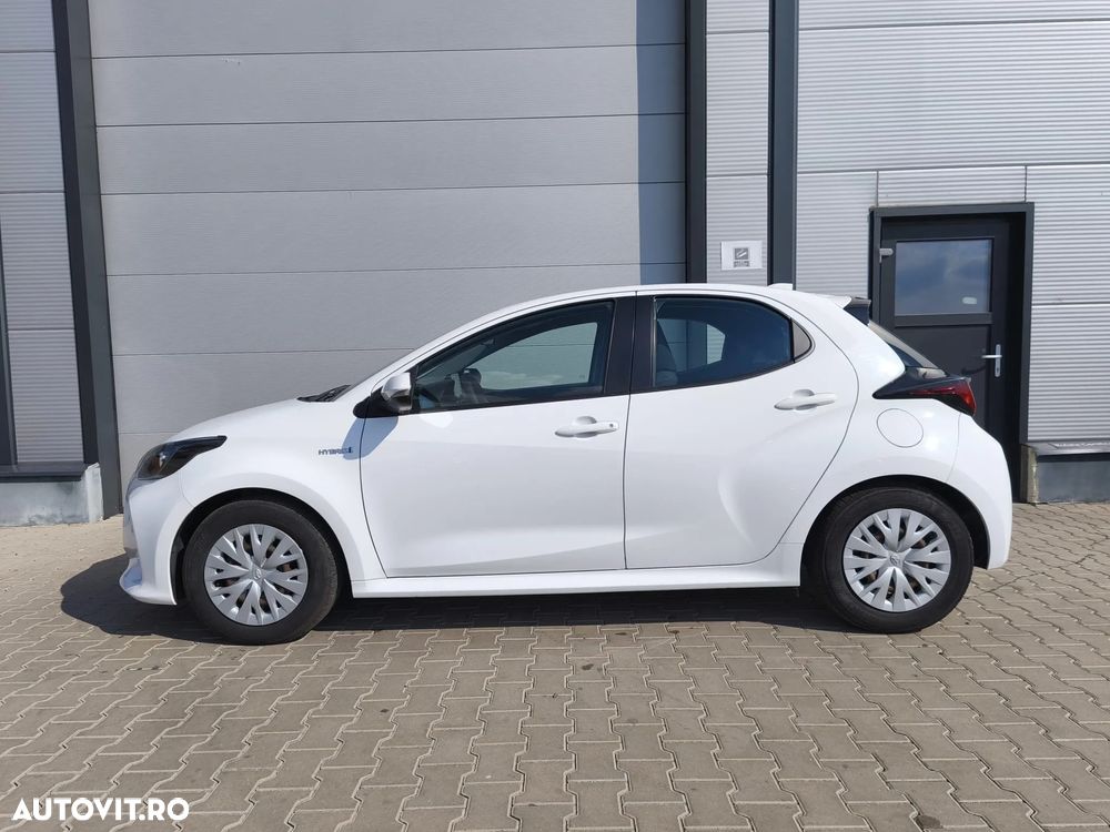 Toyota Yaris 1.5 VVT-i HSD Active - 2