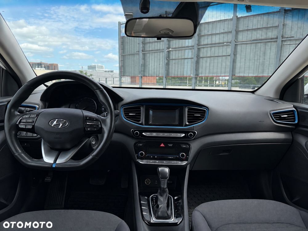 Hyundai IONIQ Hybrid Business - 14