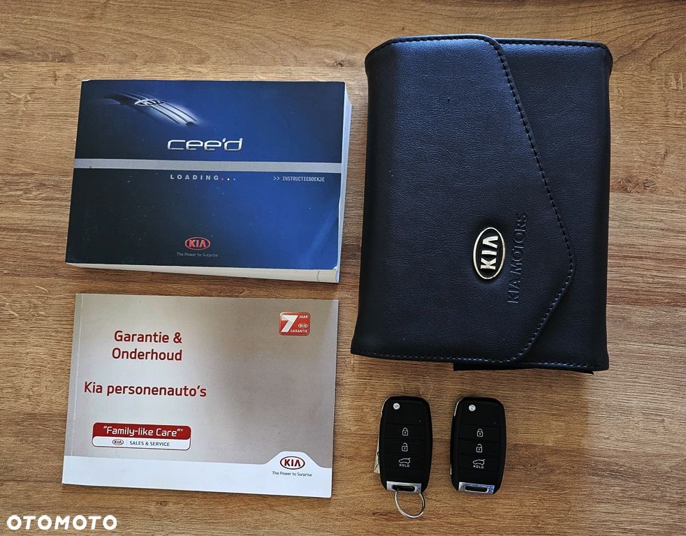 Kia Ceed 1.6 GDI Platinum Edition - 40