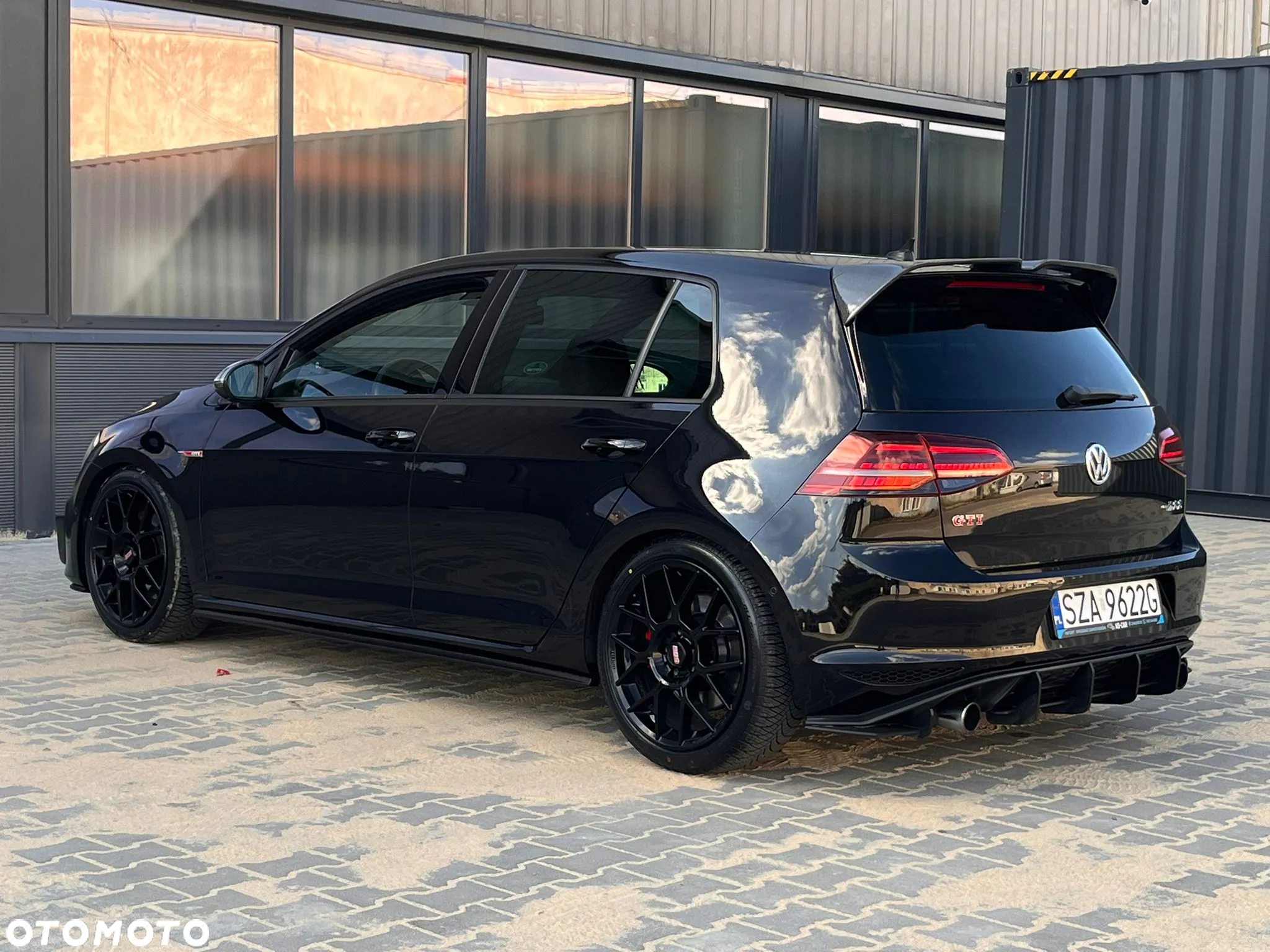 Volkswagen Golf GTI Performance BlueMotion Technology DSG - 13