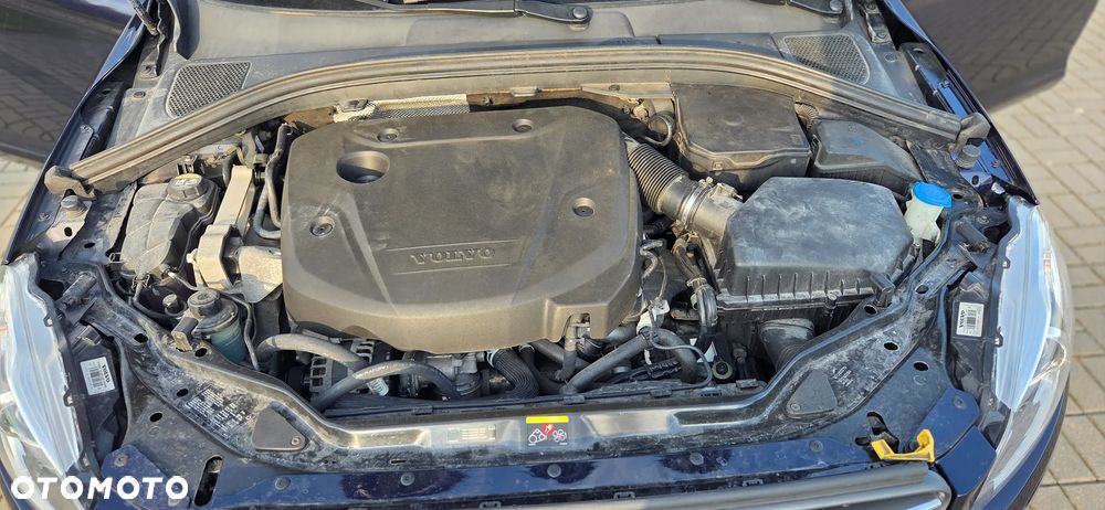 Volvo XC 60 D4 Geartronic Momentum - 26