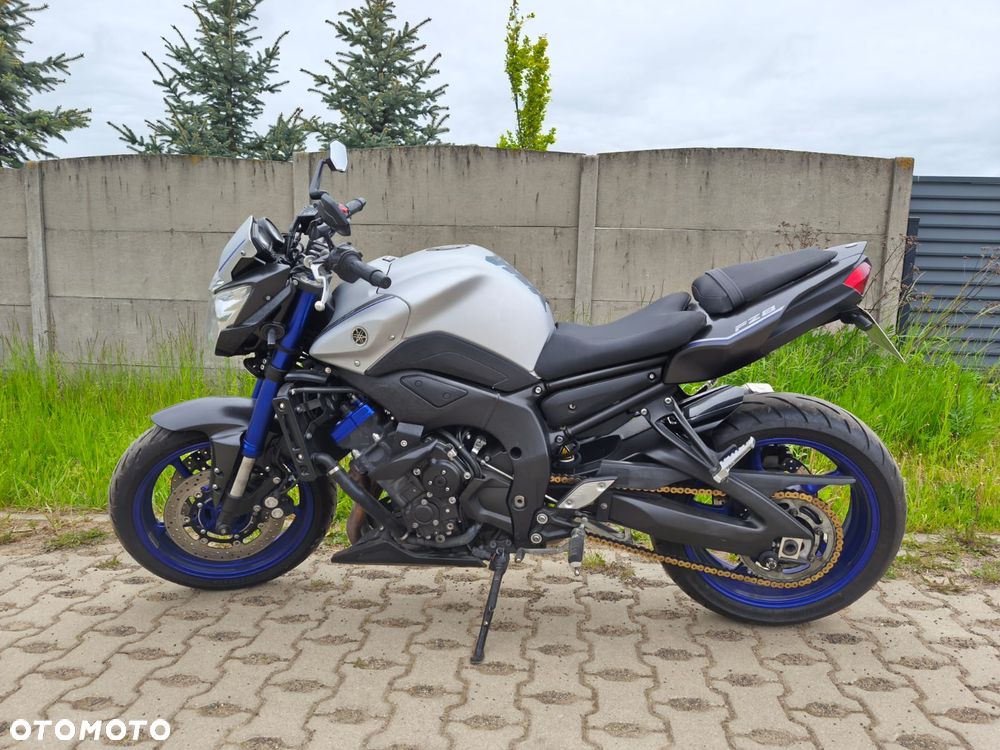 Yamaha FZ8 - 6