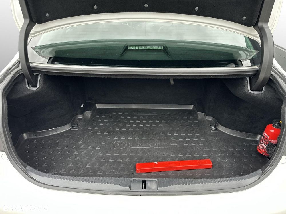 Lexus GS 300h Elite Business - 25