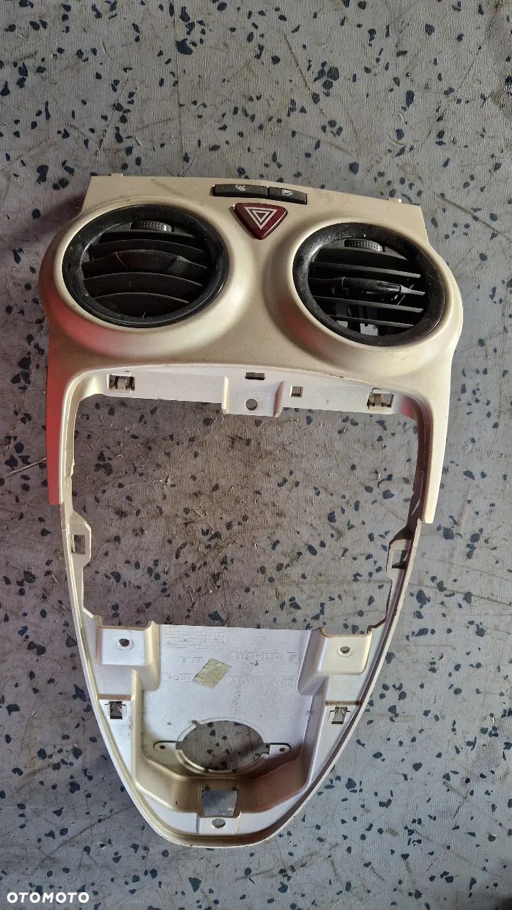 OPEL CORSA D PANEL ŚRODKOWY - 1