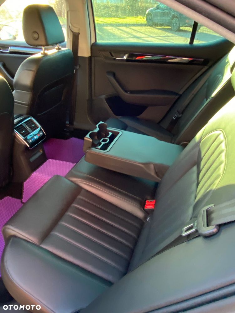 Skoda Superb 2.0 TDI L&K DSG - 14