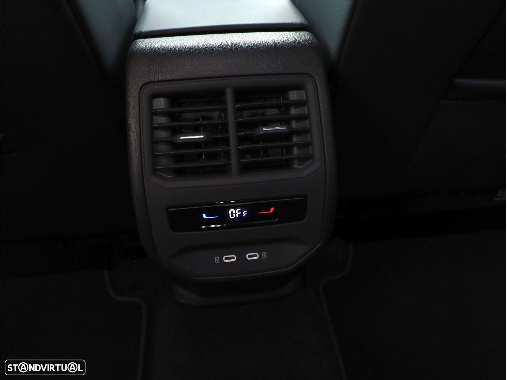 Cupra Leon ST 1.4 e-Hybrid MID DSG - 28