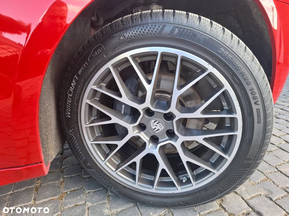 Porsche Macan - 25