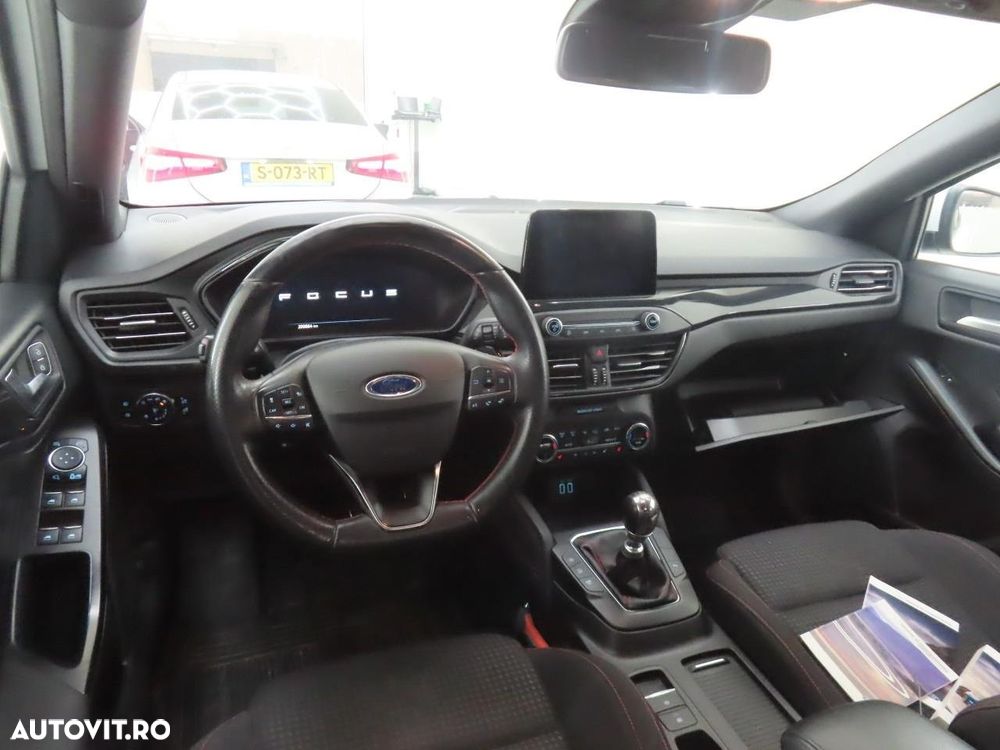 Ford Focus 1.0 EcoBoost MHEV ST-Line - 7