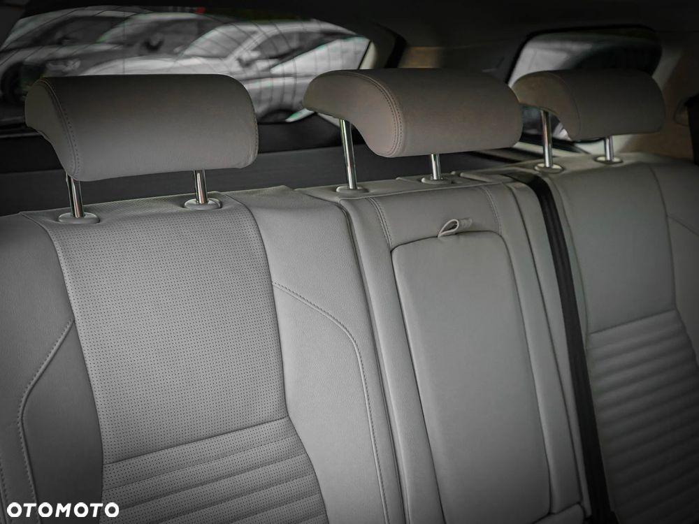 Land Rover Discovery Sport - 26
