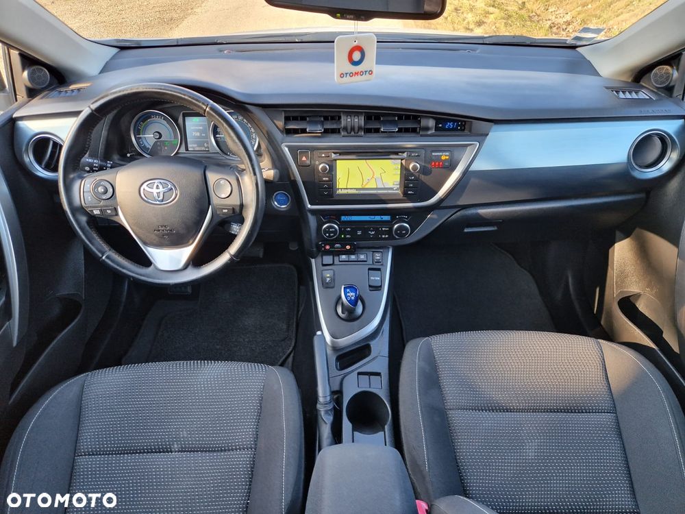 Toyota Auris - 16