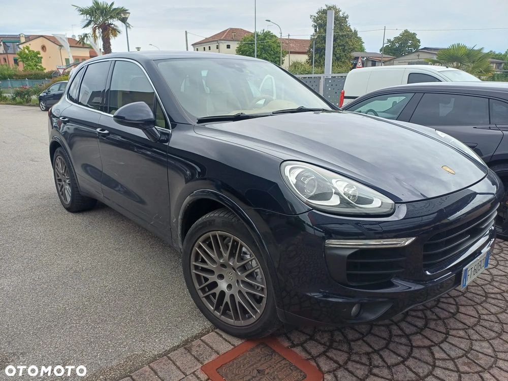 Porsche Cayenne Platinum Edition - 1