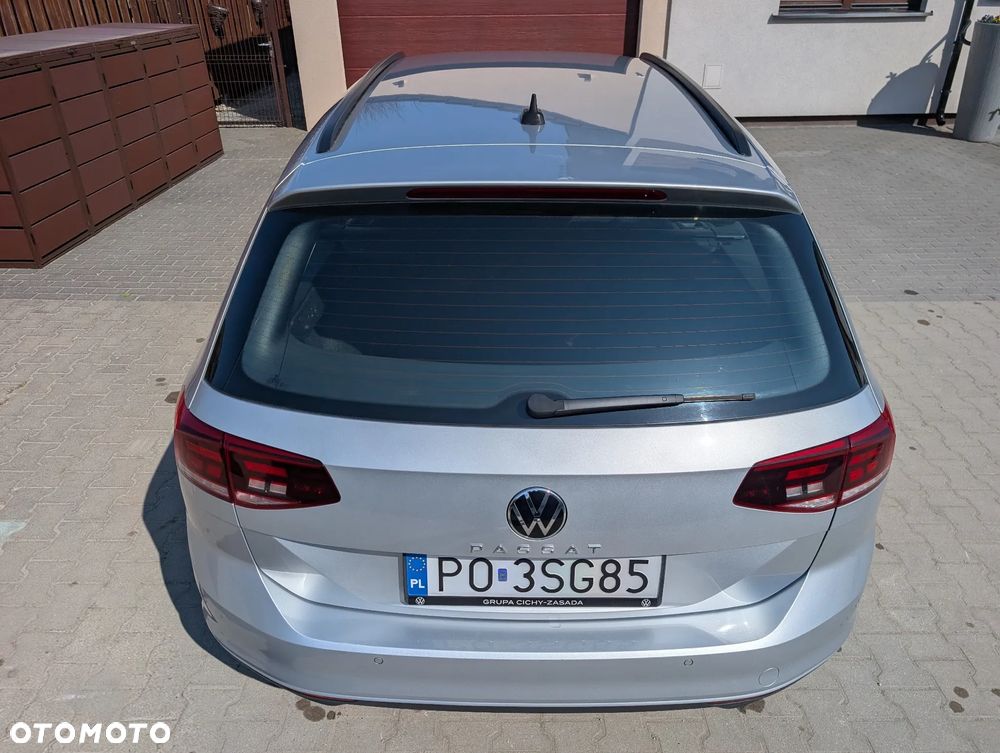 Volkswagen Passat - 15